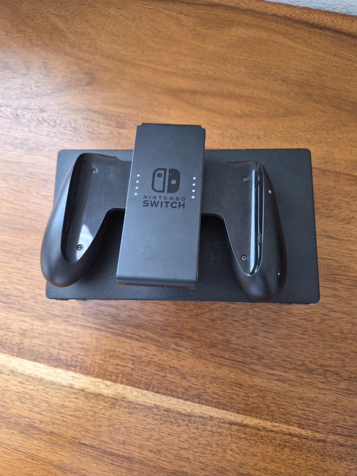 Nintendo Switch Game Console TV Dock HAC-007 & Joy Con Controller HAC-011
