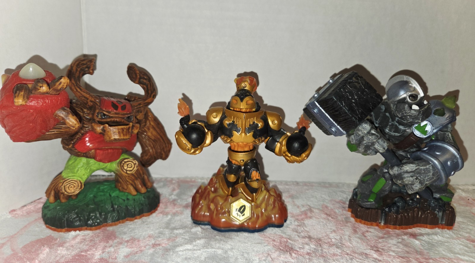 HUGE Lot Of 38 Activision Skylanders Character Figures Mixed Series Action