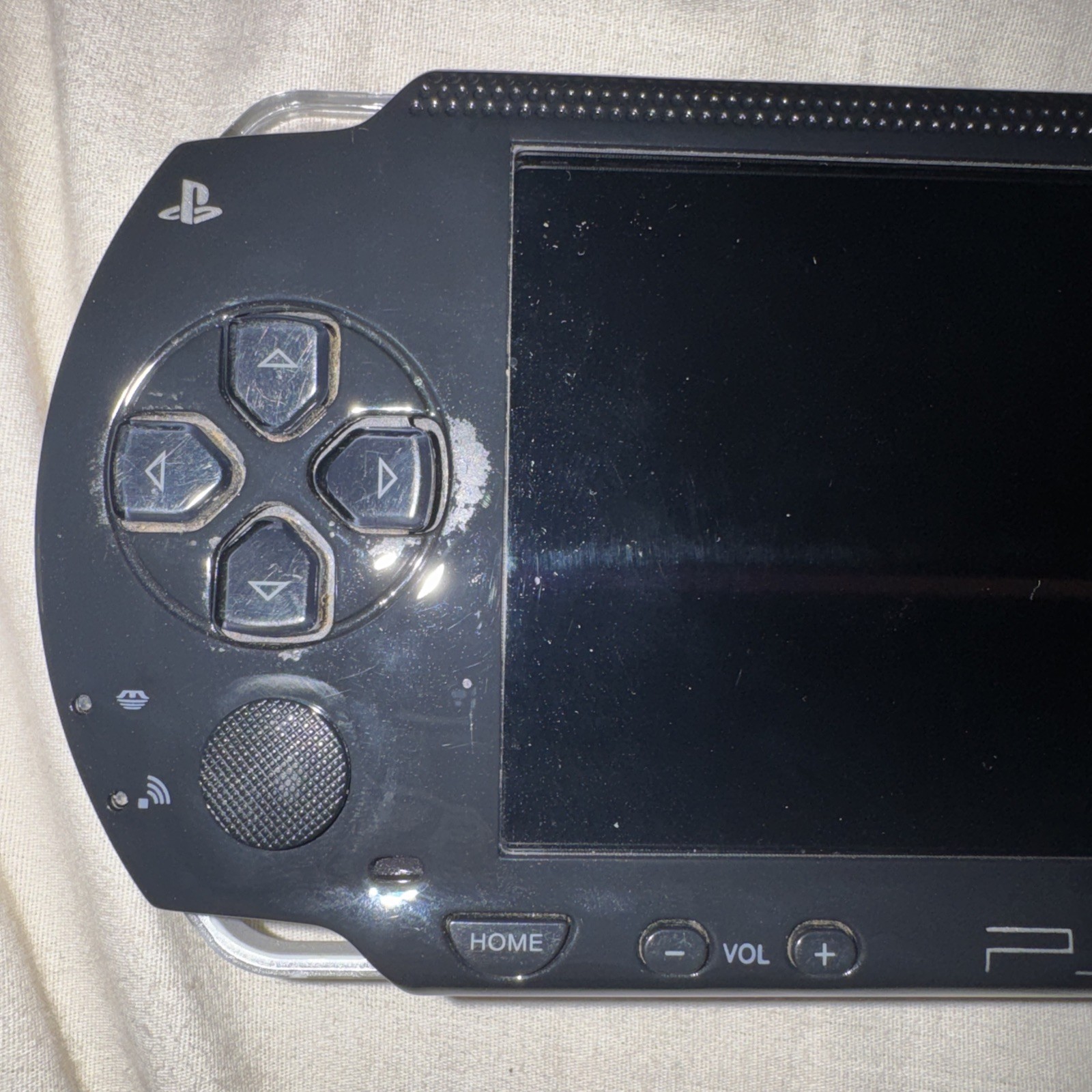 Sony PSP-1001 Handheld Game System Black with Case and charger