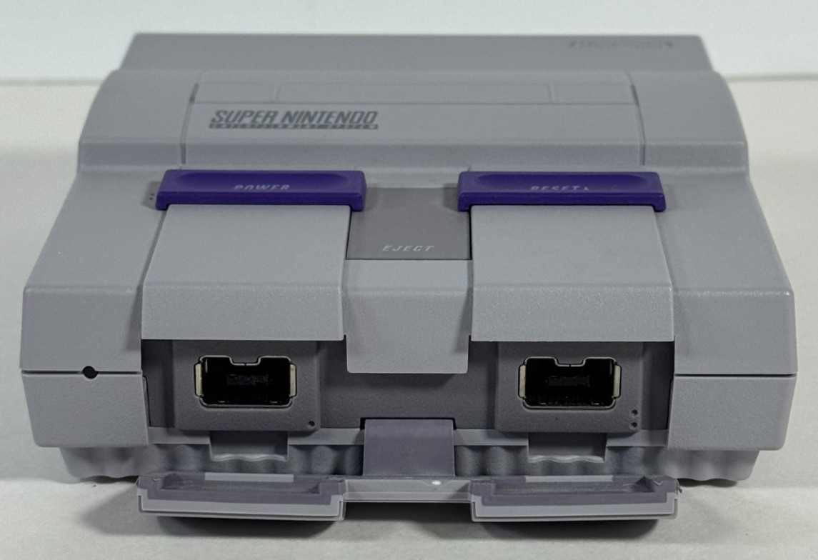 Nintendo SNES Classic Mini CLV-201 w 21 Built-In Games OEM Controller + Wireless