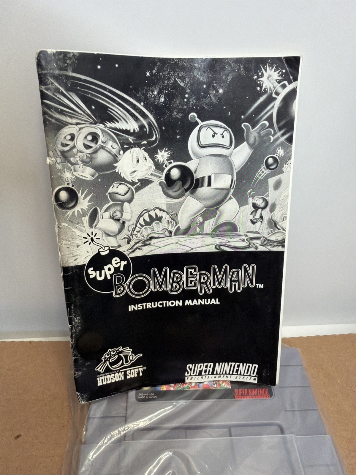 Super Bomberman Party Pak Big Box SNES Super Nintendo Game CIB Complete w/Tray