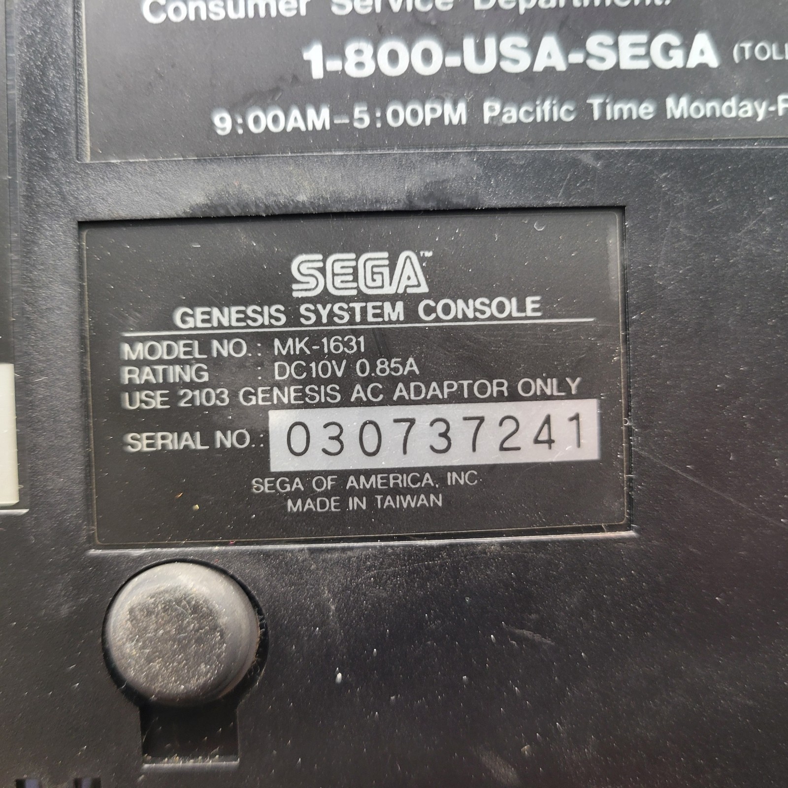 Sega MK-1631 Genesis 1 Console plus some cables