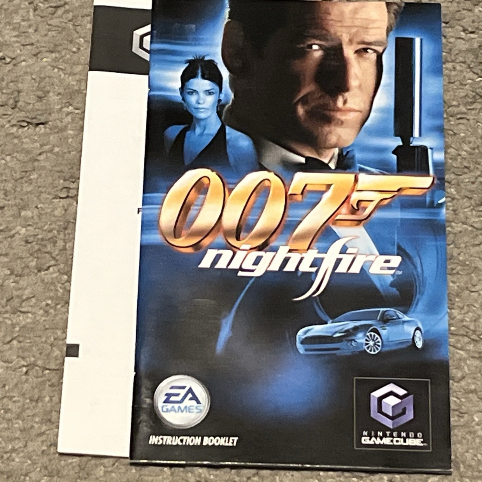 007: NightFire (GameCube, 2002) Disc And Manual Only Tested