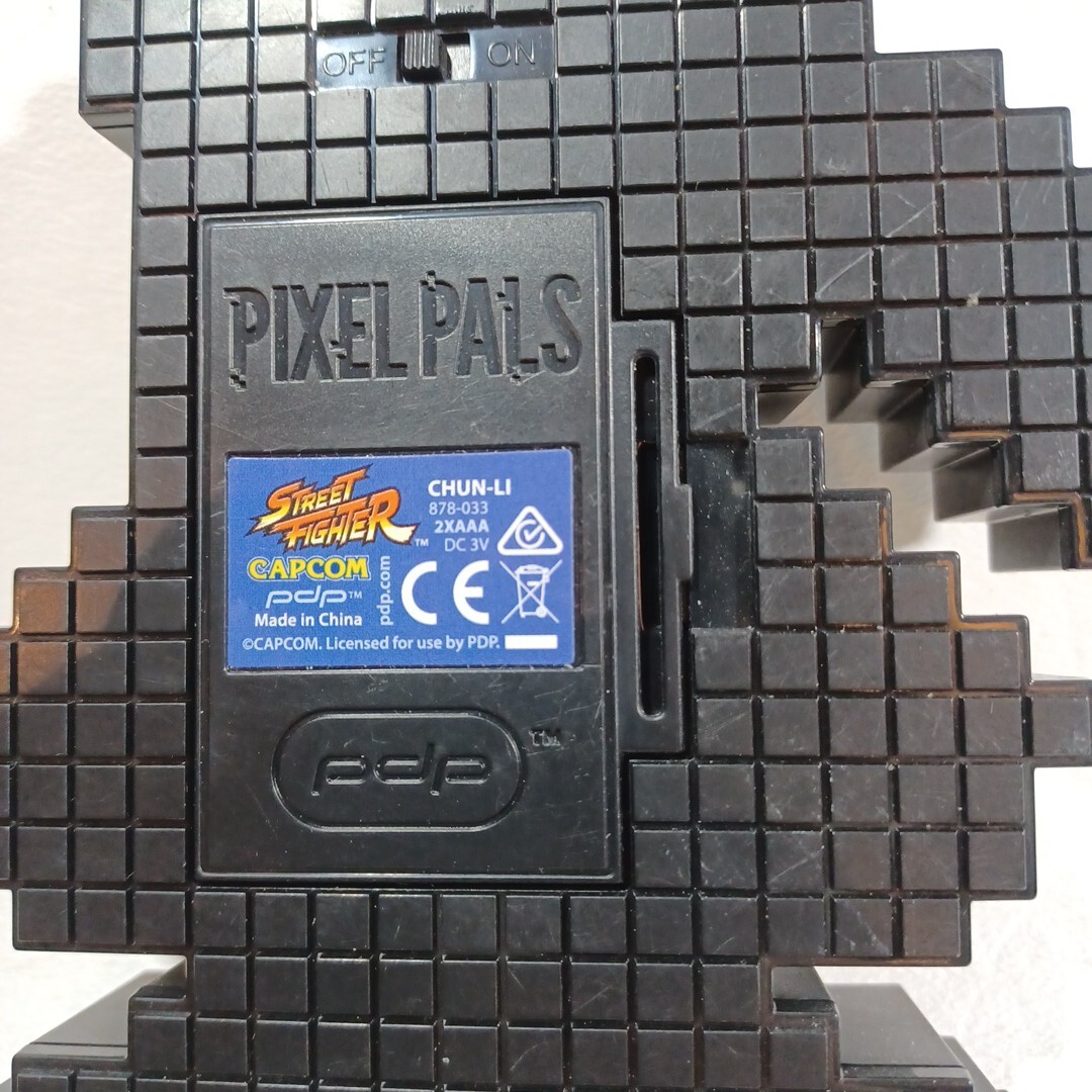 Pixel Pals – Chun-Li Street Fighter – Light Up Display – Capcom –