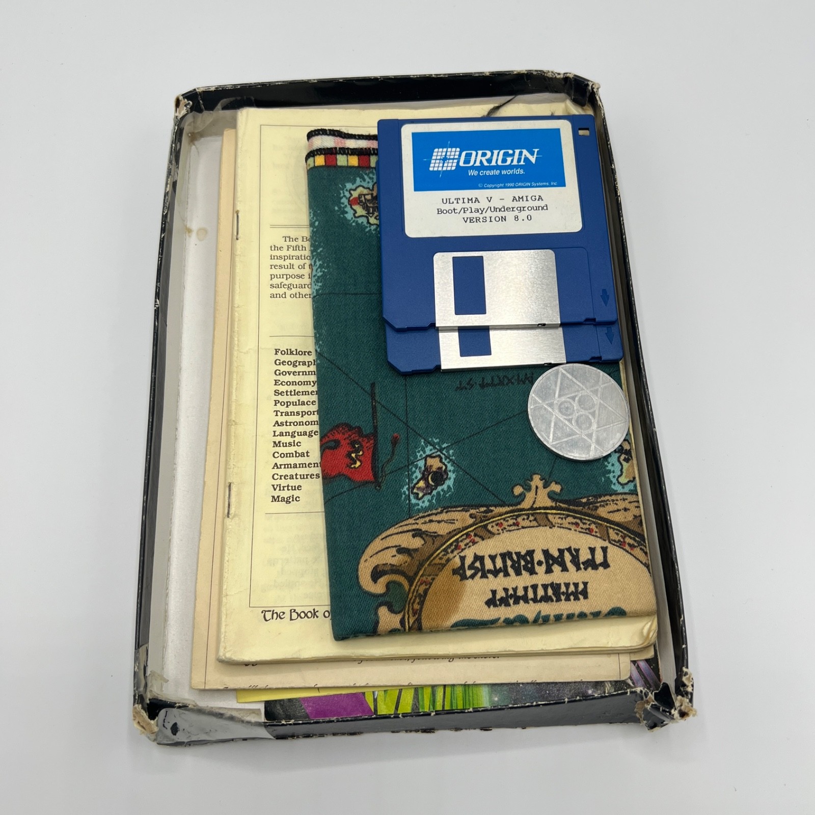Ultima V 5 Warriors of Destiny Amiga Big Box RPG CIB, Cloth Map, Coin
