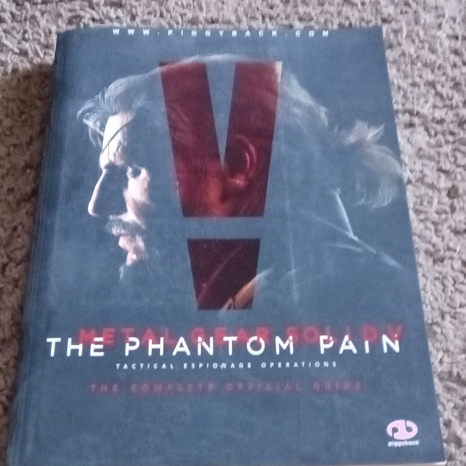 Piggyback Metal Gear Solid V: The Phantom Pain Strategy Guide Hardcover 2015