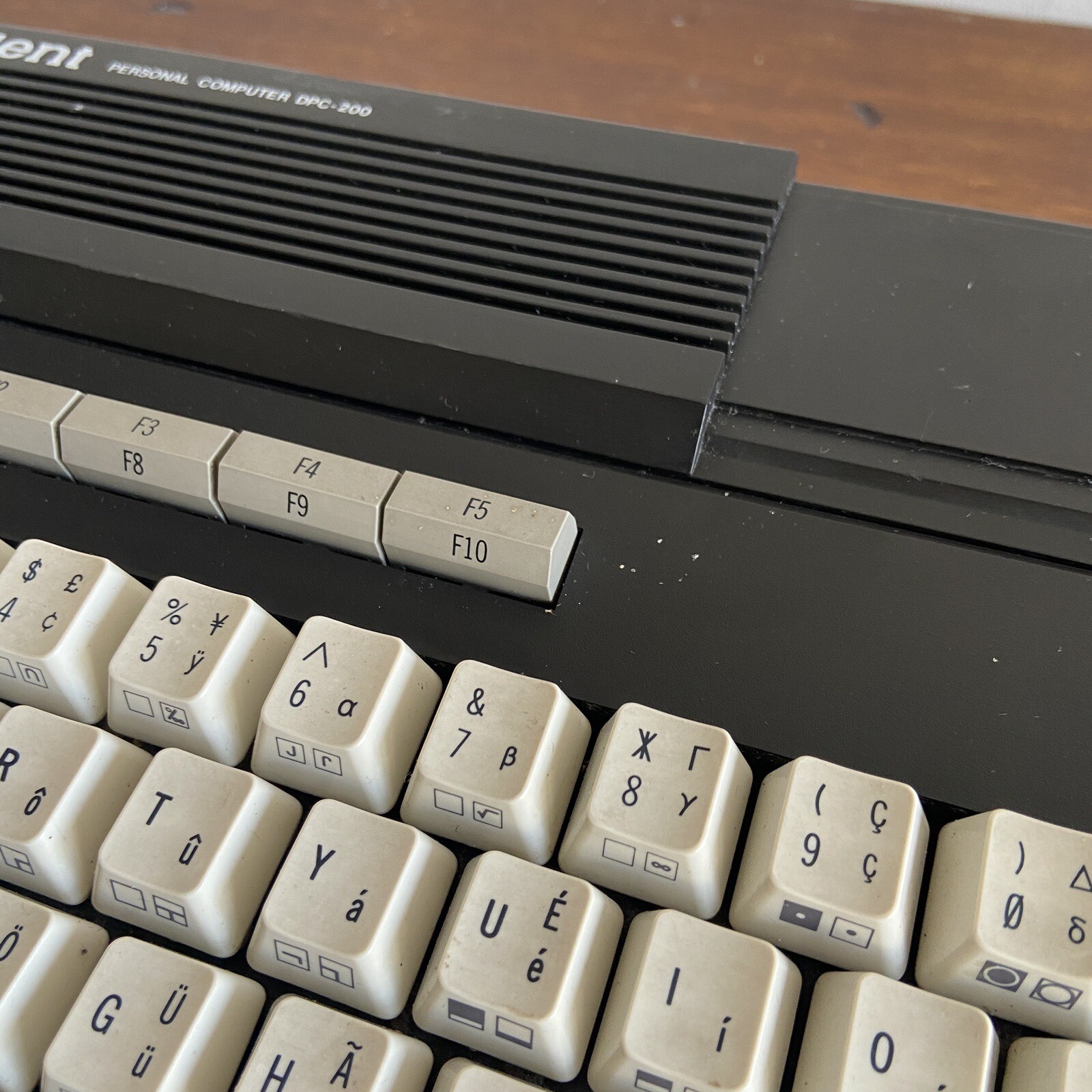 Talent Personal computer. MSX DPC-200 Argentina variant AS-IS