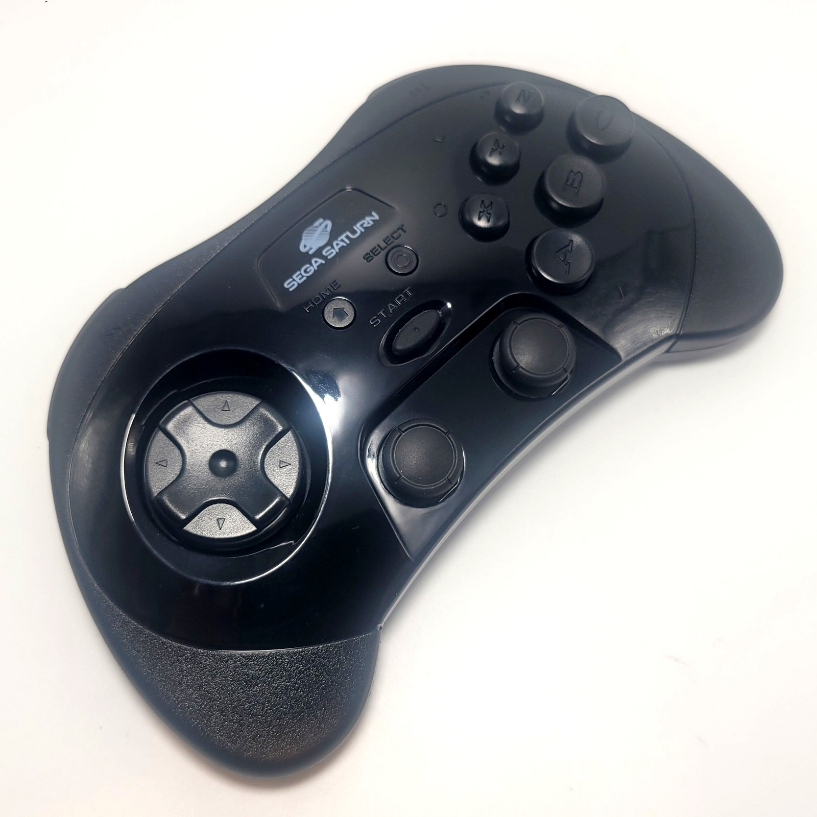 Sega Saturn 2.4GHz Wireless Pro Controller Analog Joysticks by Retro-bit – Black