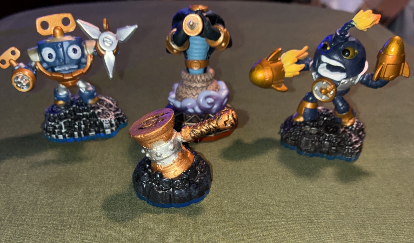 Activision Skylander Swap Force Bronze 3 Figures 1 Trap
