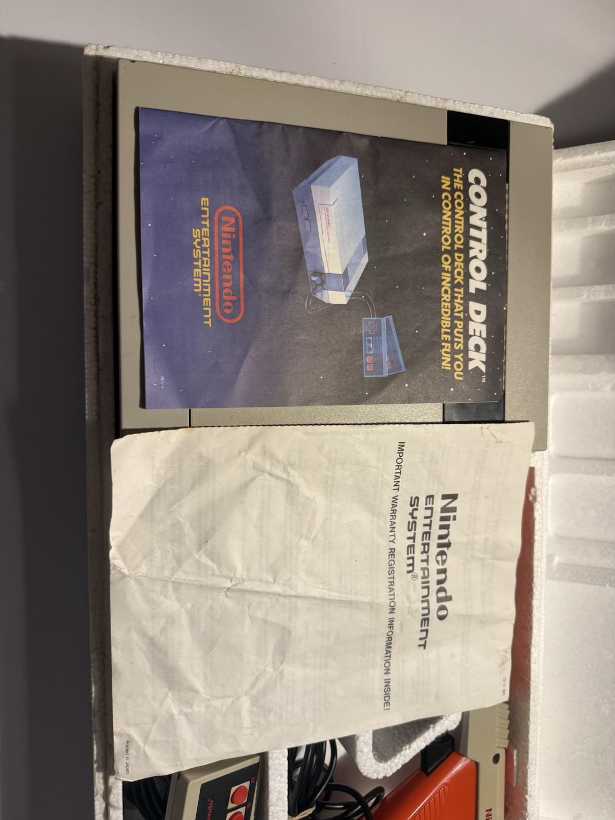 Nintendo NES Action Set Bundle Box Manuals 2 Controllers Zapper 6 Games NES-001