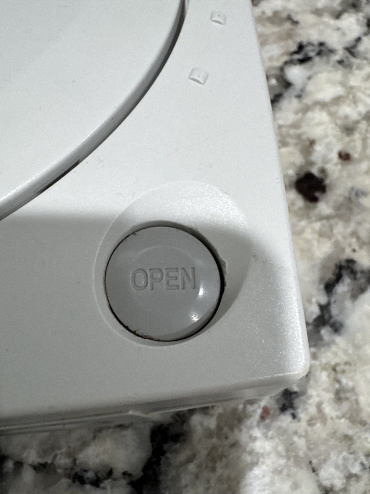 Sega Dreamcast HKT-3020 White Console Only – For parts Or Repair No Video Read