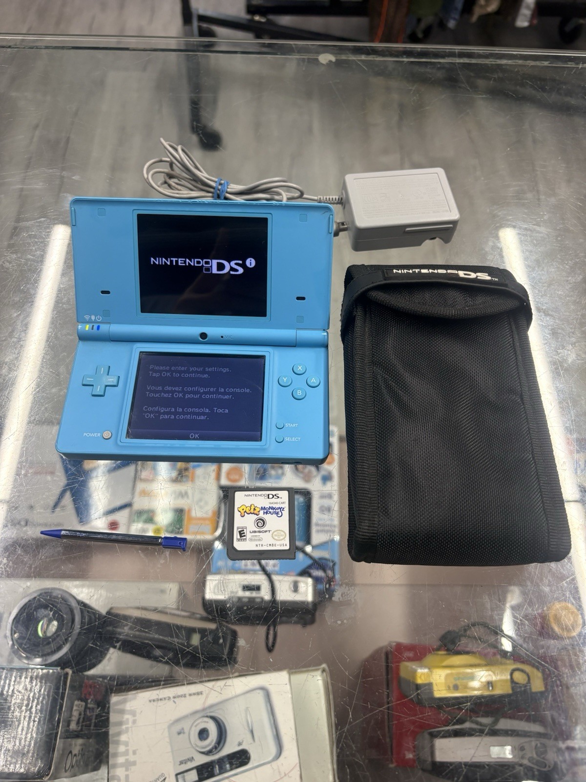 Nintendo DSi Blue Handheld TWL-001 w/ Charger, Stylus, Case, Petz Game – Tested