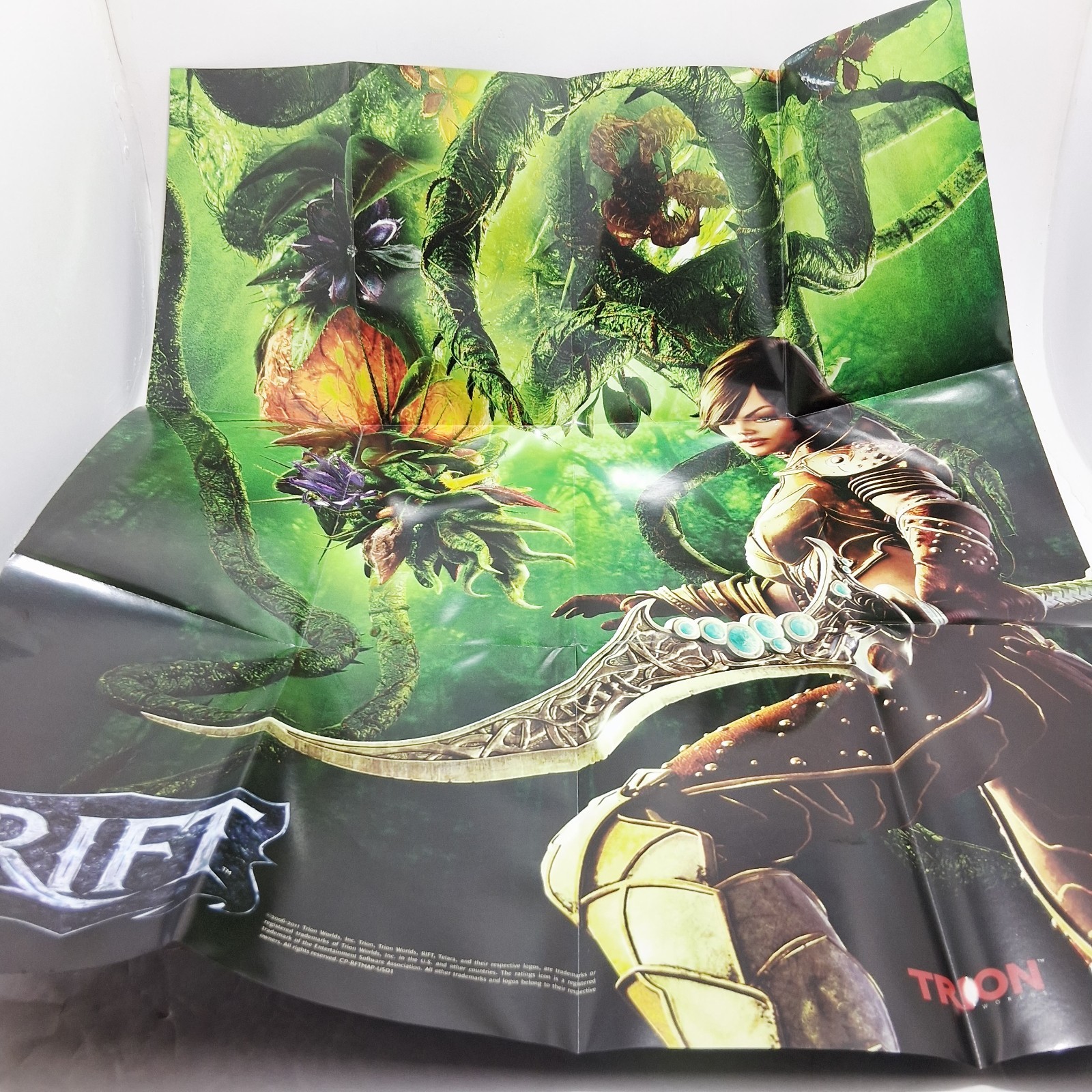 Rift PC DVD-ROM Video Game Trion Worlds 2011 with Manual and Map Poster Tested