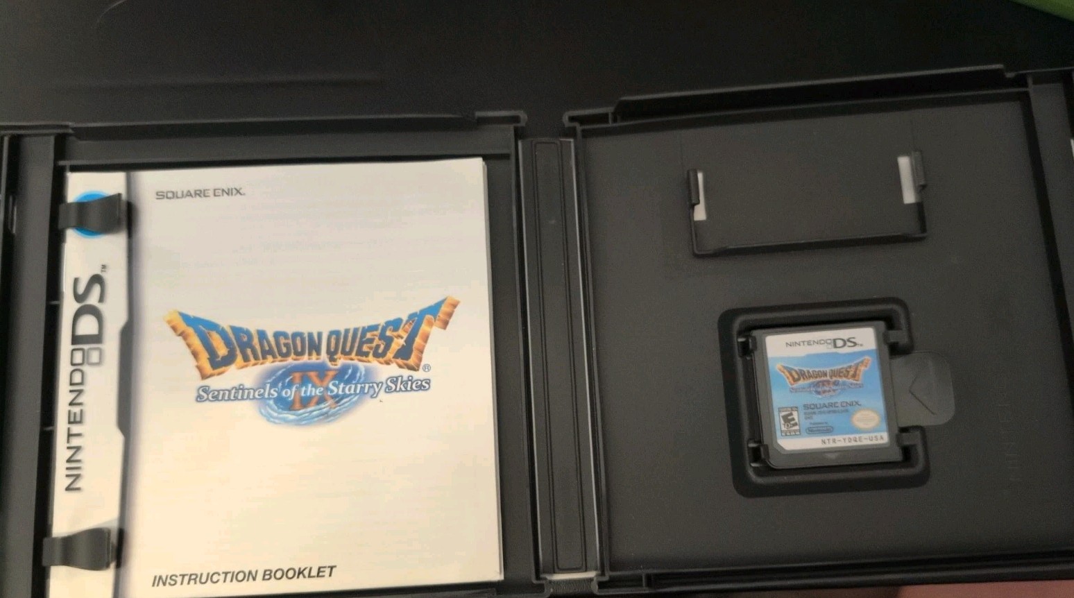 Dragon Quest IX: Sentinels of the Starry Skies (DS, 2010) CIB All Inserts Manual