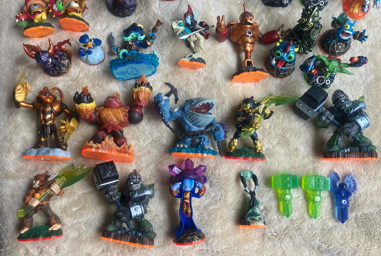 Skylanders Activision Character Action Figure Large Mixed Bundle Lot 58 Pieces