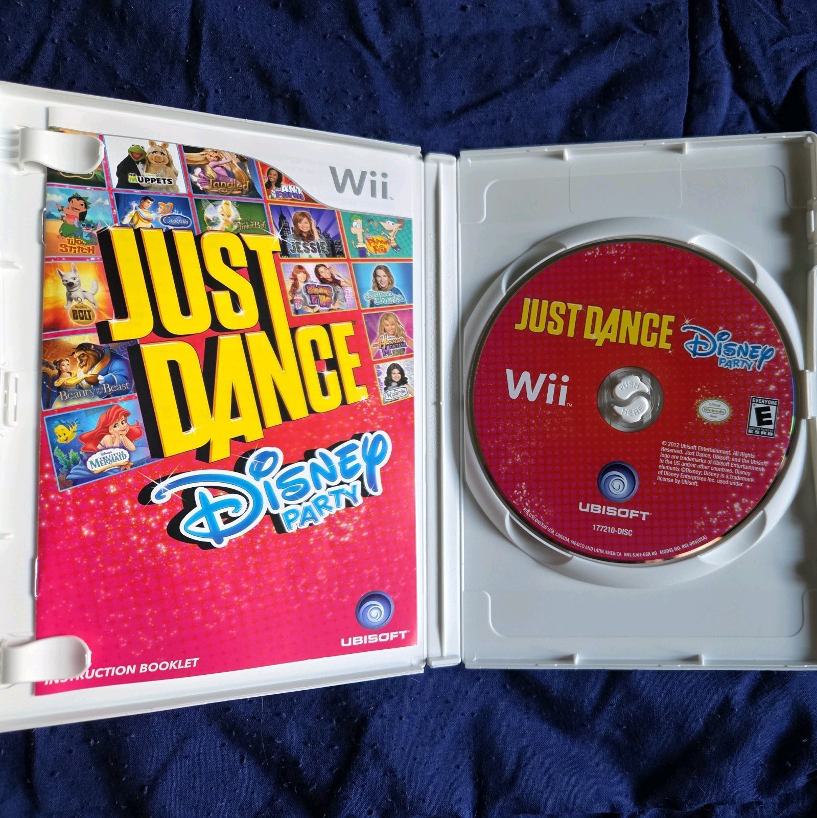 Just Dance Disney Party (Nintendo Wii) Complete CIB with manual