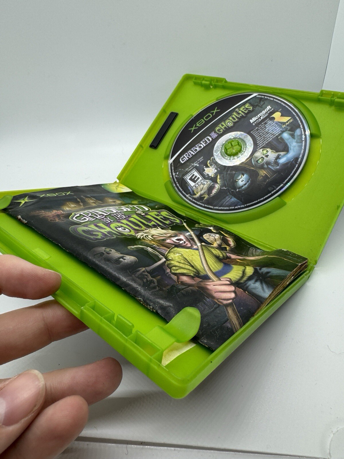 Grabbed by the Ghoulies (Microsoft Xbox, 2003) Complete in Box CIB HEAVY WEAR