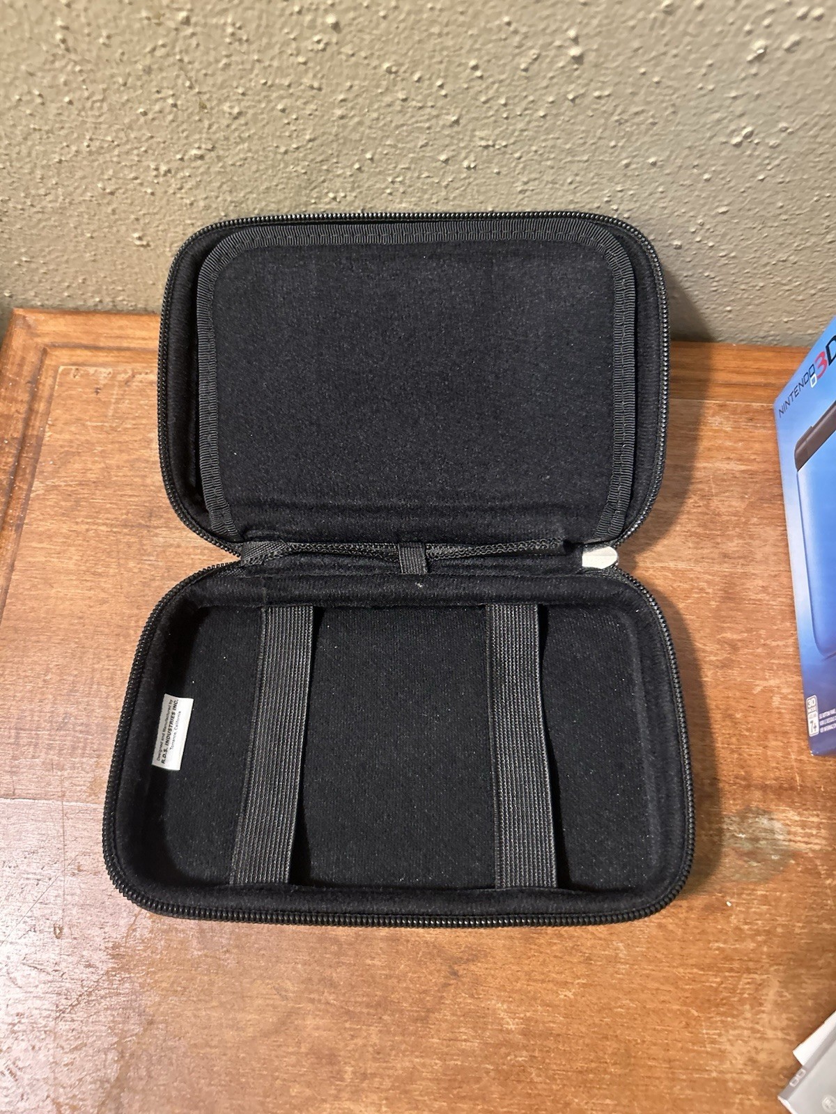 Nintendo 3DS XL Blue/Black Handheld Console Bundle