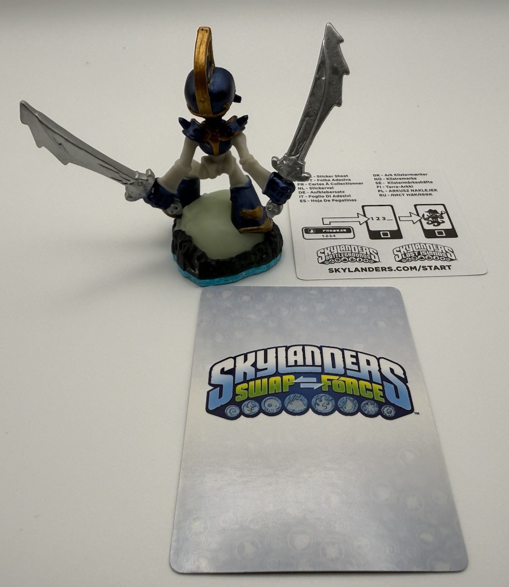 Skylanders SWAP FORCE Twin Blade Chop Chop COMPLETE w/ Card & Sticker – Series 3