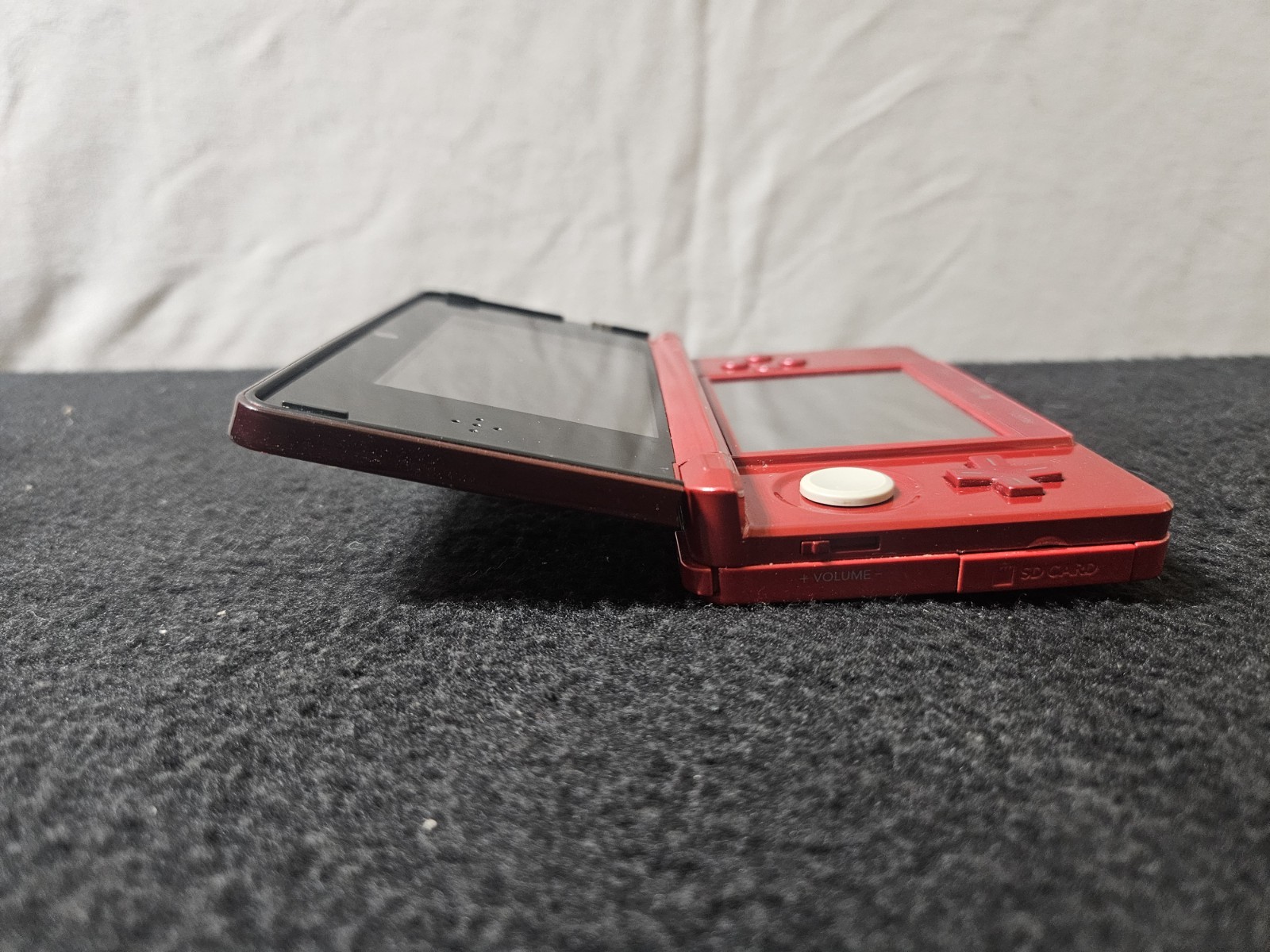 Nintendo 3DS Original Flame Red New Battery No Charger/Stylus Tested
