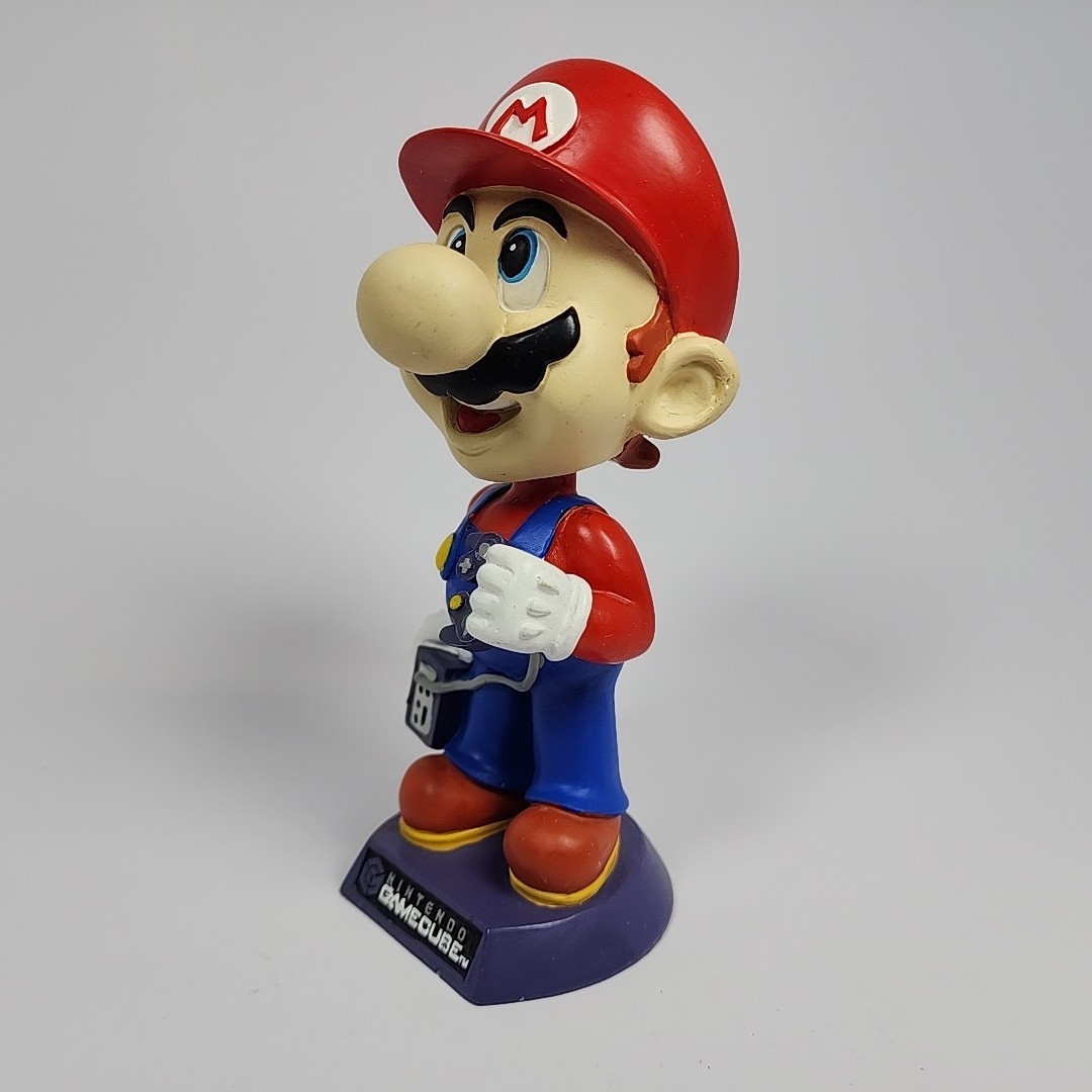 Nintendo GameCube Mario Bobblehead Figure 2002 Target Exclusive Limited Edition