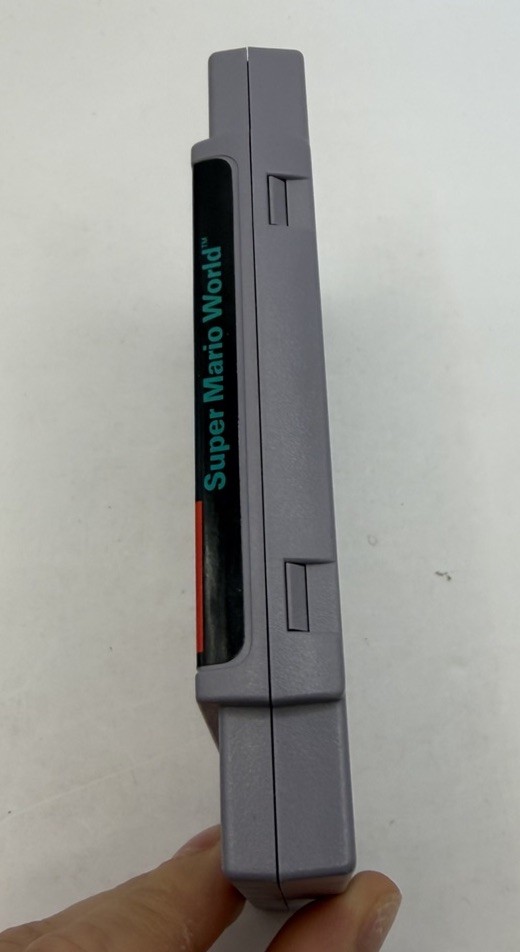 Nintendo Super Mario World – Nintendo SNES Game Cartridge NTSC-U/C US/CA