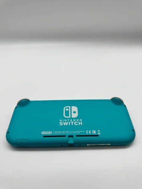 Nintendo Switch Lite – Teal – 32GB – Excellent Condition – Cases & Charger