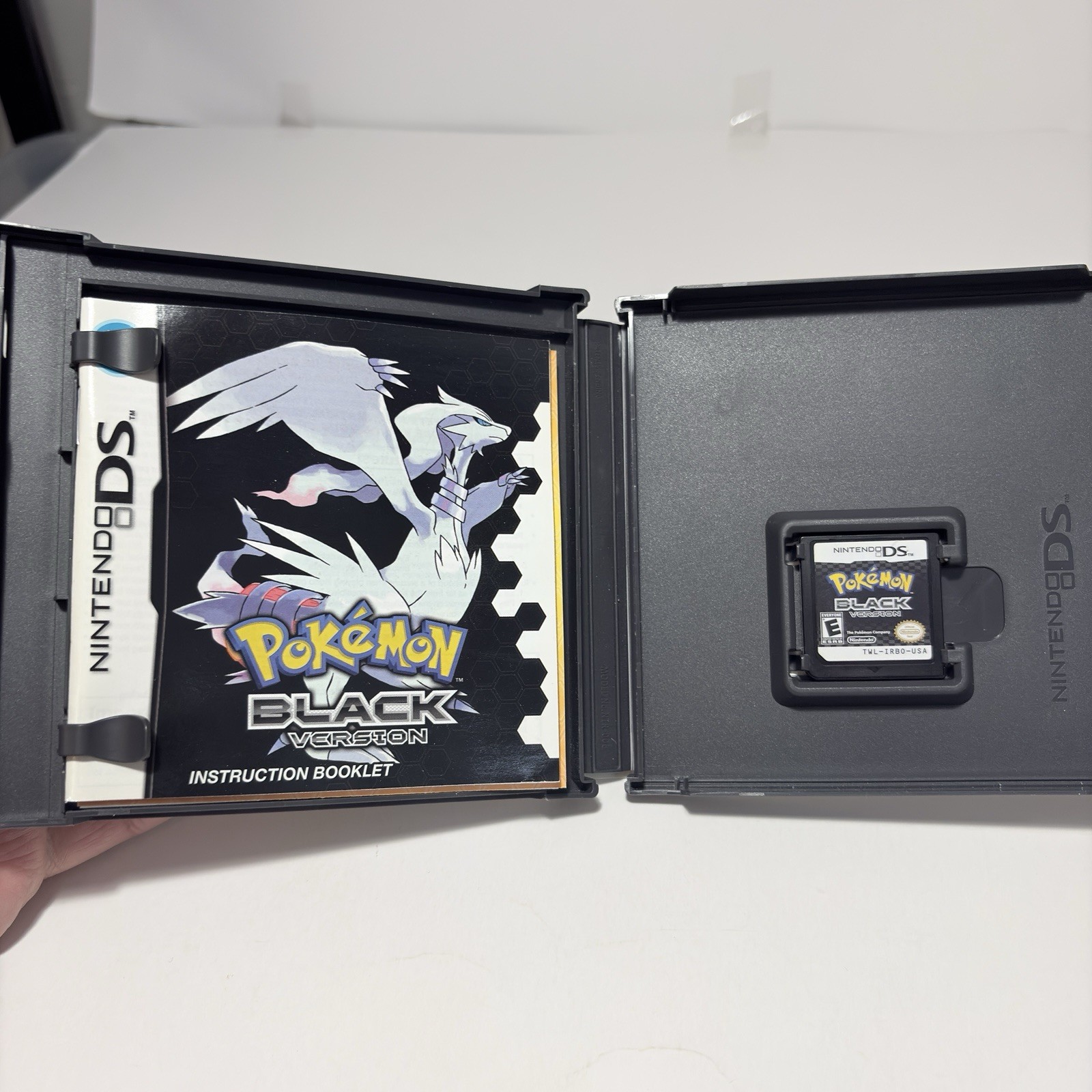 Pokemon Black Version Nintendo DS 100% Complete CIB Tested Authentic Clean