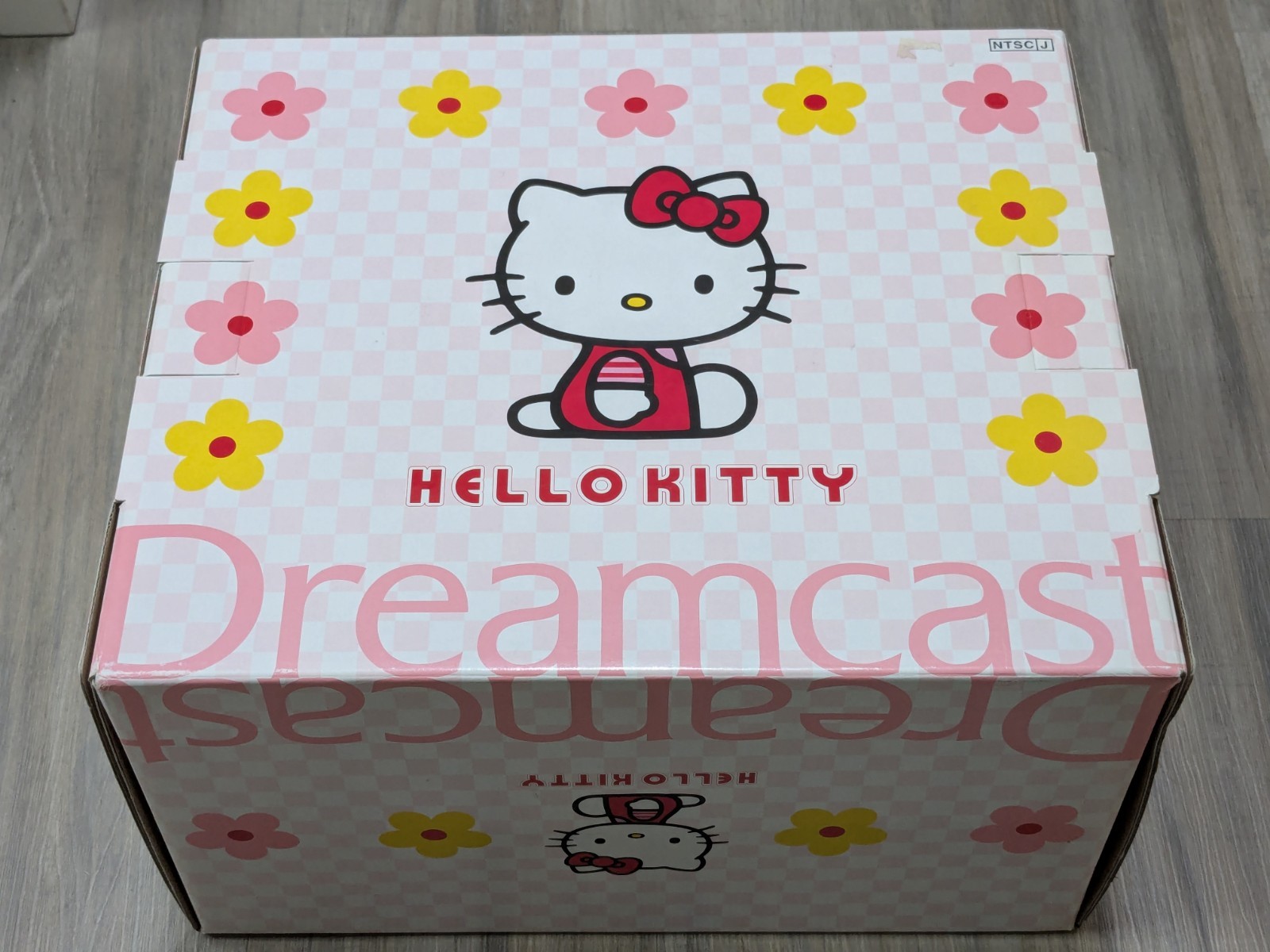 Sega Dreamcast Hello Kitty Pink Console w/Box Sanrio Japan w/ Battery Holder