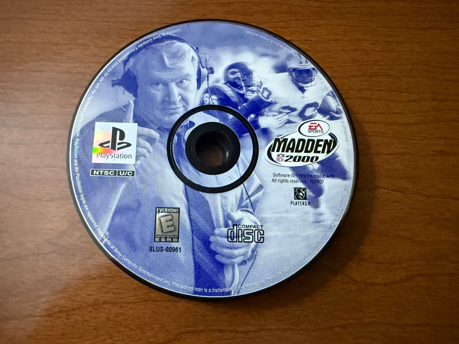 Madden NFL 2000 (Sony PlayStation 1 PS1, 1999) NO TRACKING – DISC ONLY
