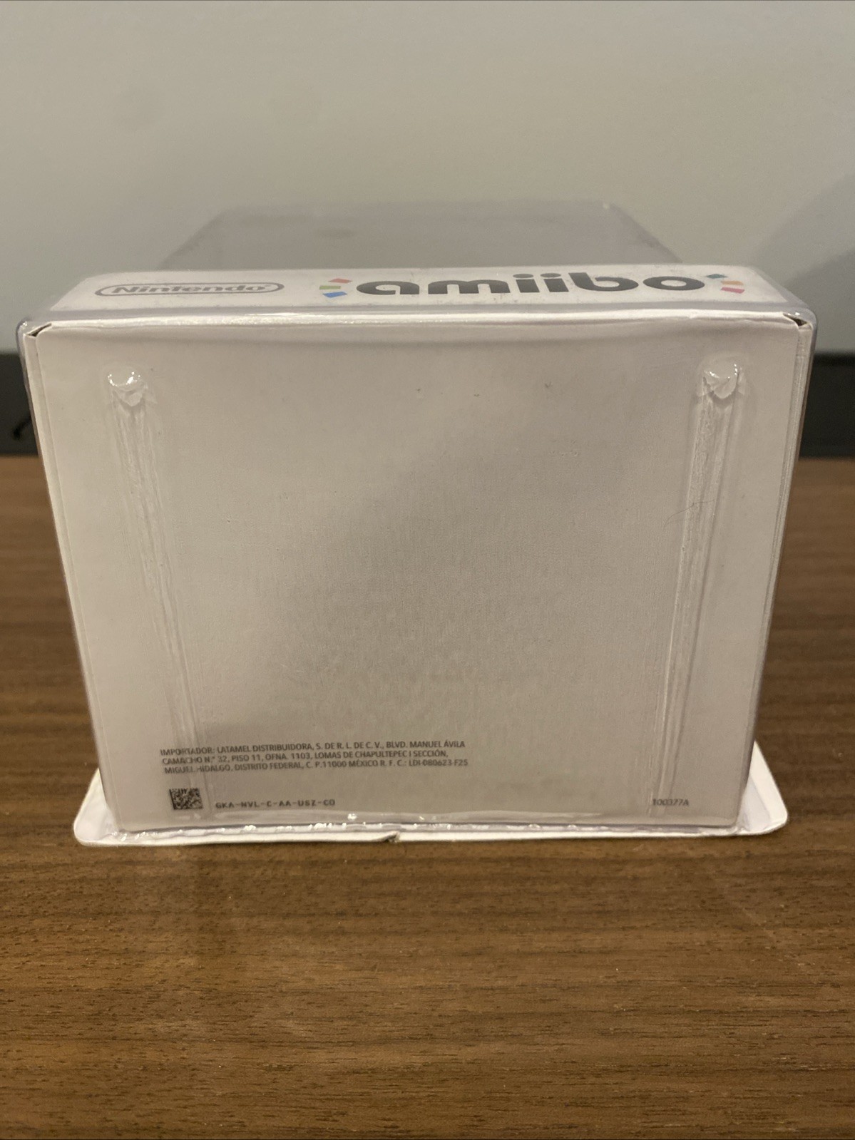 Nintendi YOSHI amiibo Super Mario Bros – New/Sealed