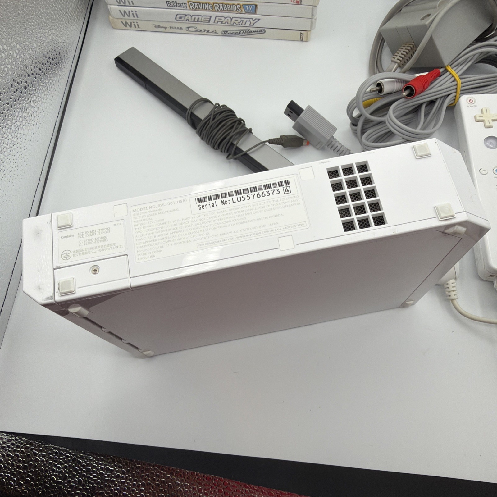 Nintendo Wii RVL-001 Console Bundle 1 Controller 1 Nunchuck 16 Games Tested