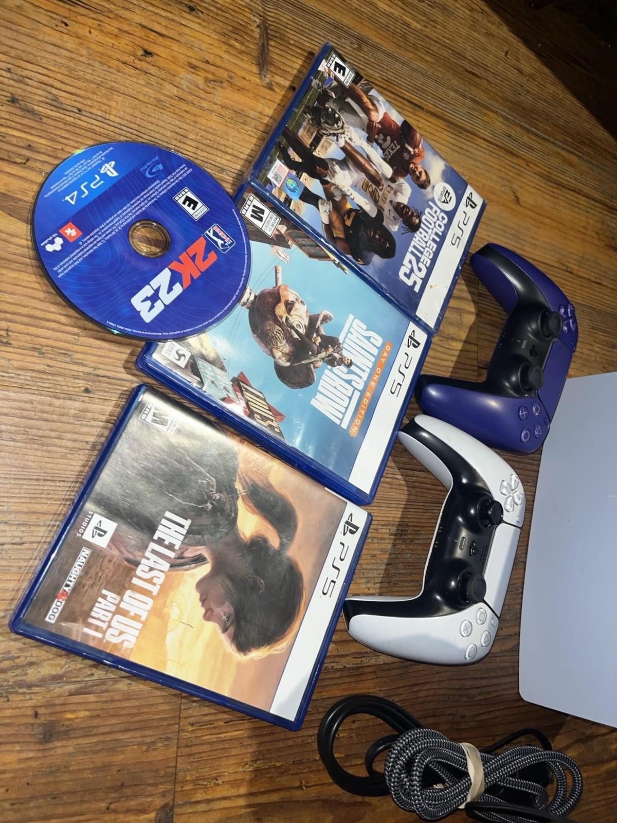Sony PlayStation 5 DISC EDITION PS5 1TB Console 3x DualSense Controllers 4 Games