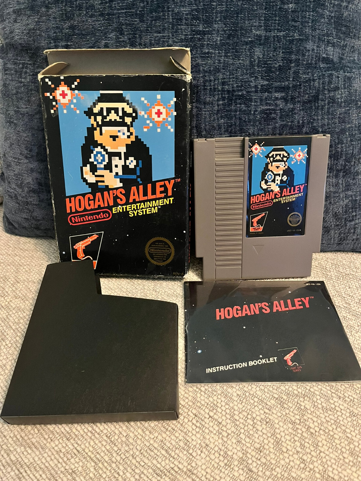 Hogan’s Alley (Nes, Nintendo Entertainment System, 1985) CIB – Complete in Box