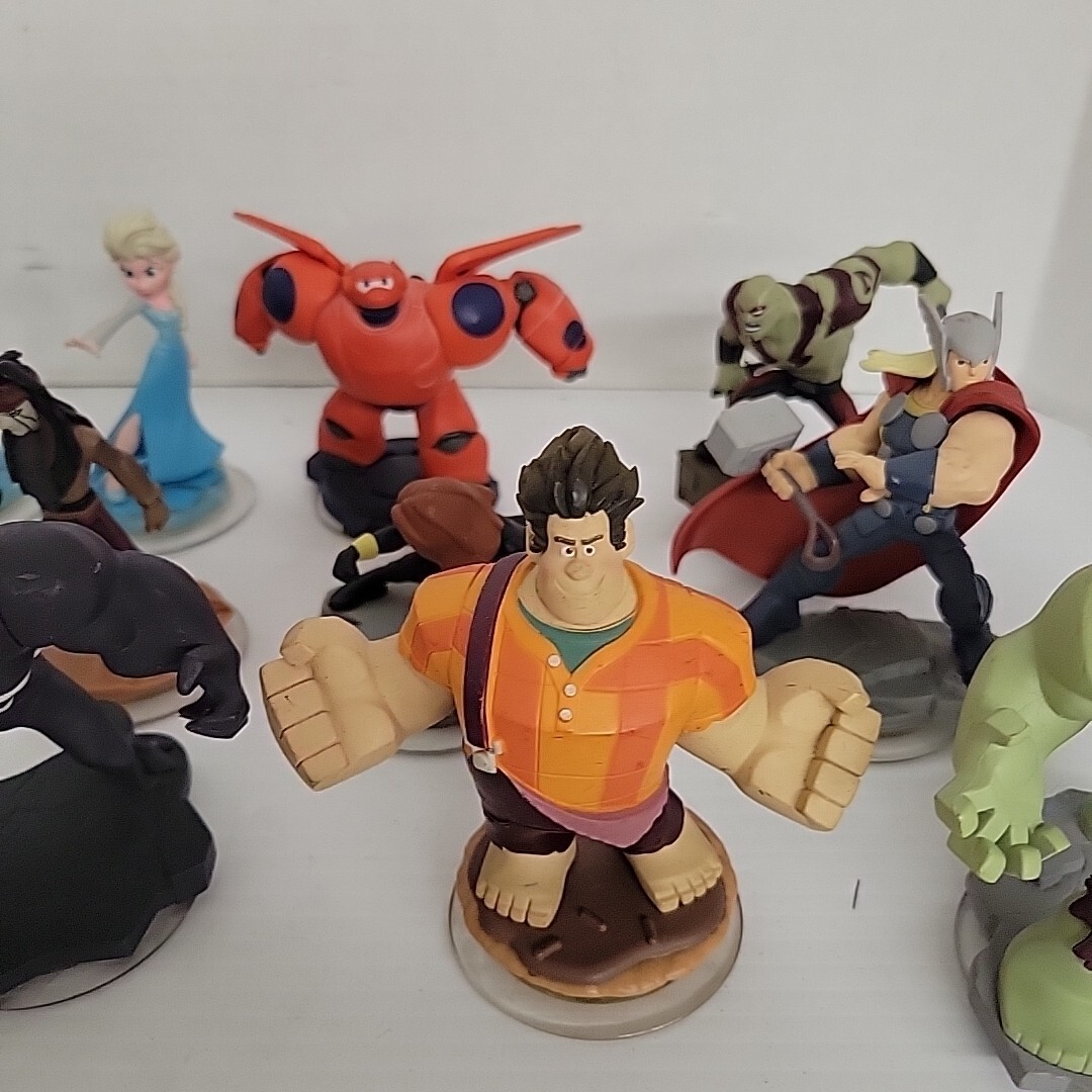 Disney Infinity Lot of 15 Figures, Hulk Captain America Iron Man Frozen Thor
