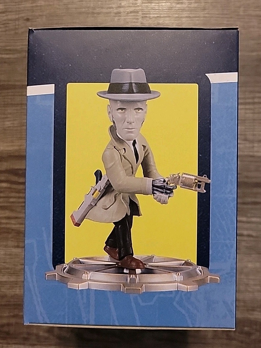 Fallout – Nick Valentine – LootCrate Exclusive Screen Shots Figure
