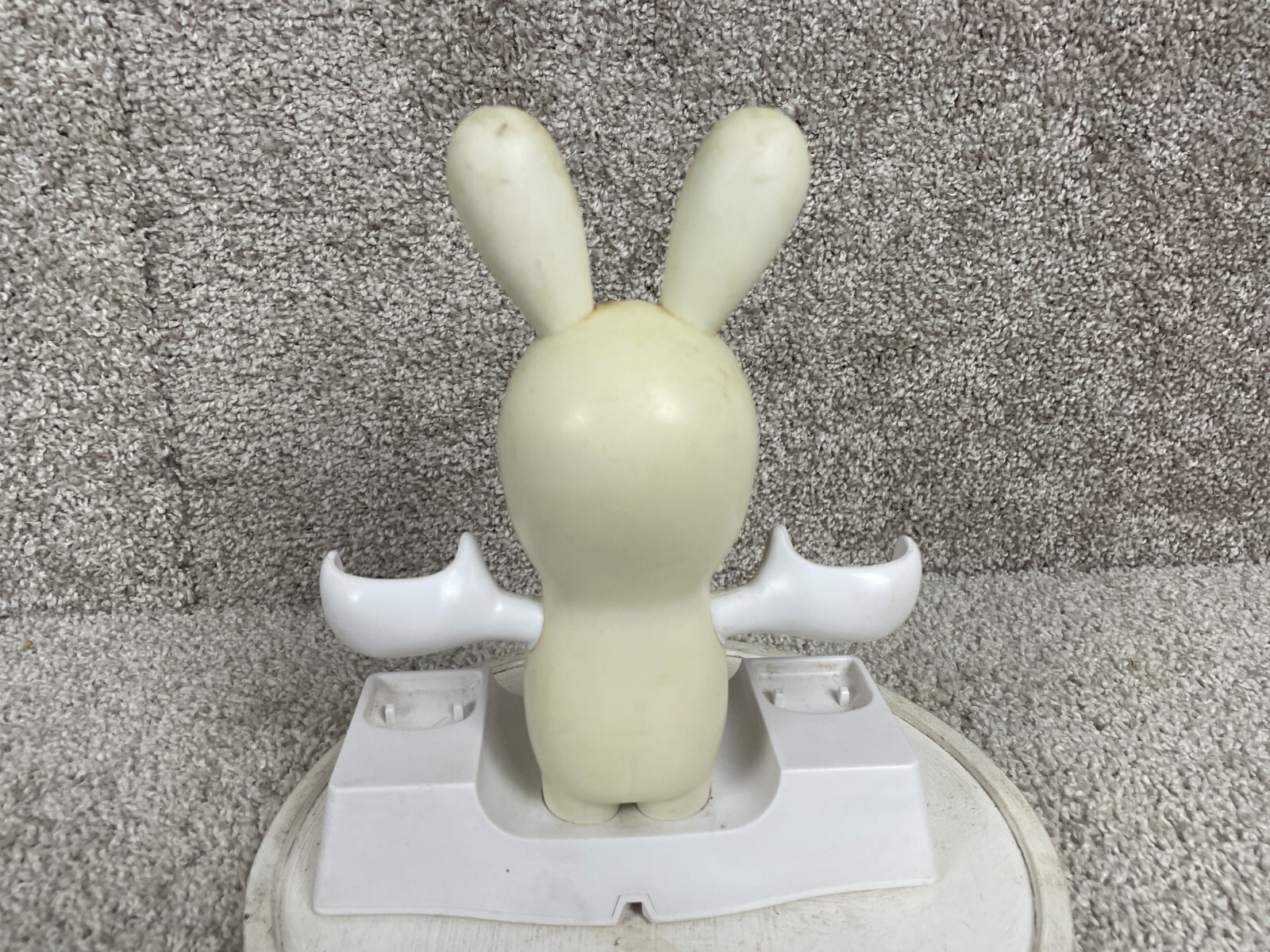 Mad Catz Rayman Raving Rabbids Wii Dual Charger RRR5762 White Untested