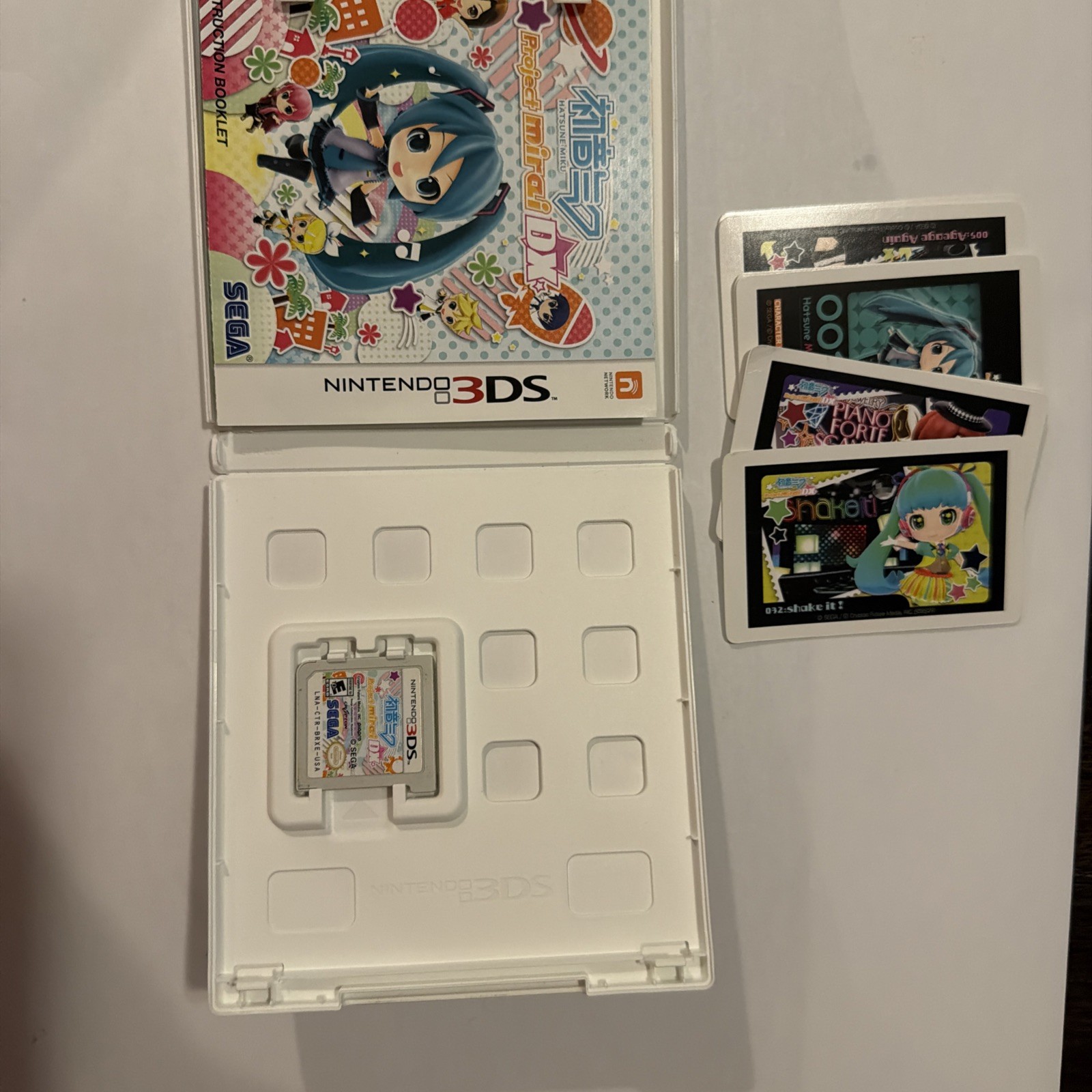 Hatsune Miku: Project Mirai DX (Nintendo 3DS, 2015)