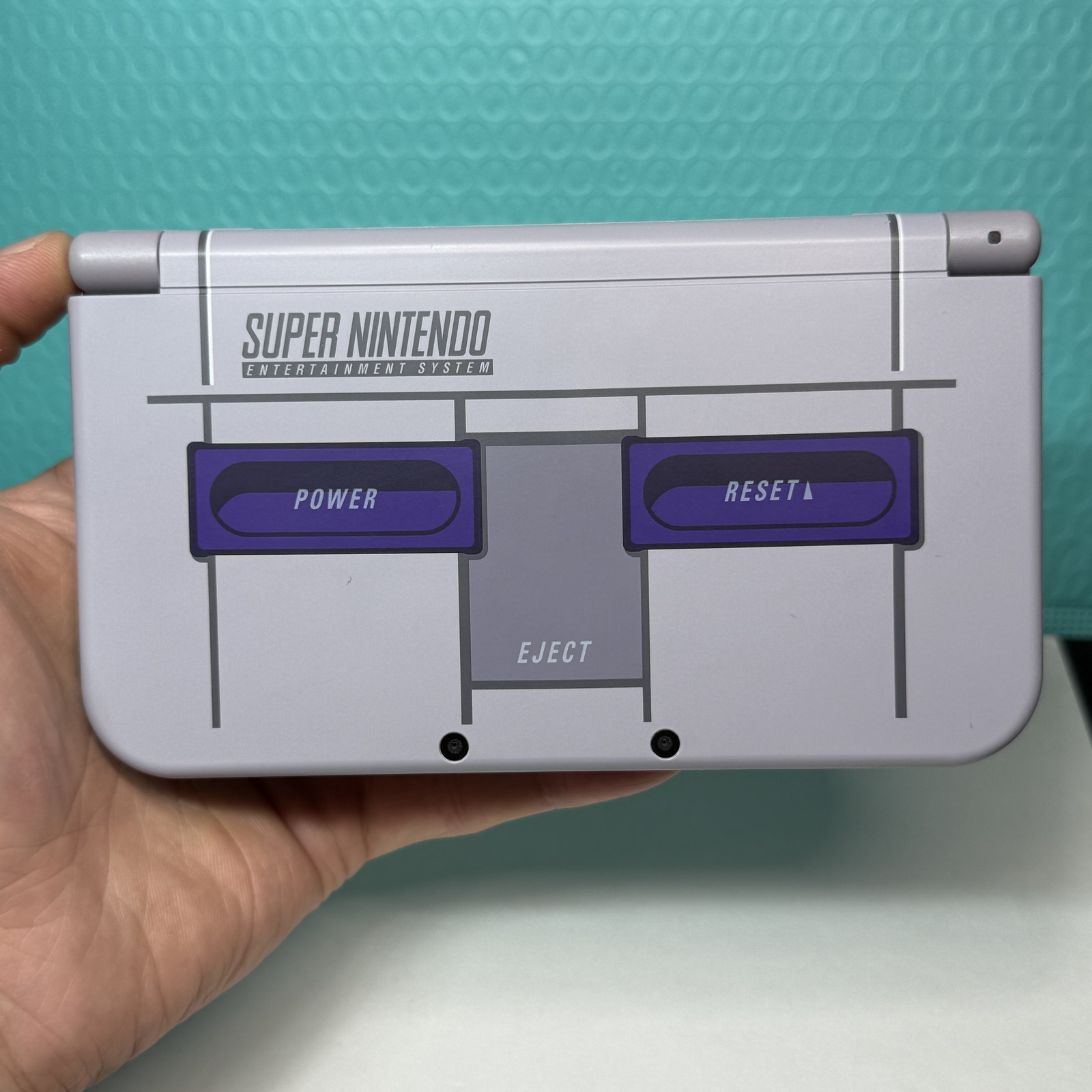 New Nintendo 3DS XL SNES Edition 32GB – Super Nintendo Handheld System Console