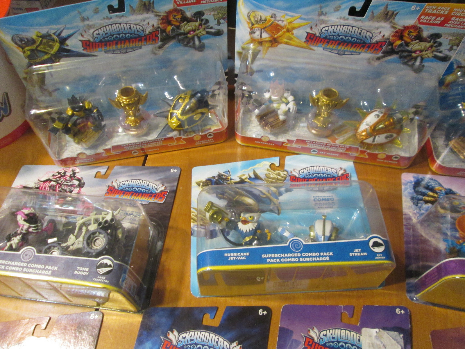 LOT 34 Skylanders SuperChargers DIFFERENT SET ALMOST COMPLETE BUZZ WING KAOS ++