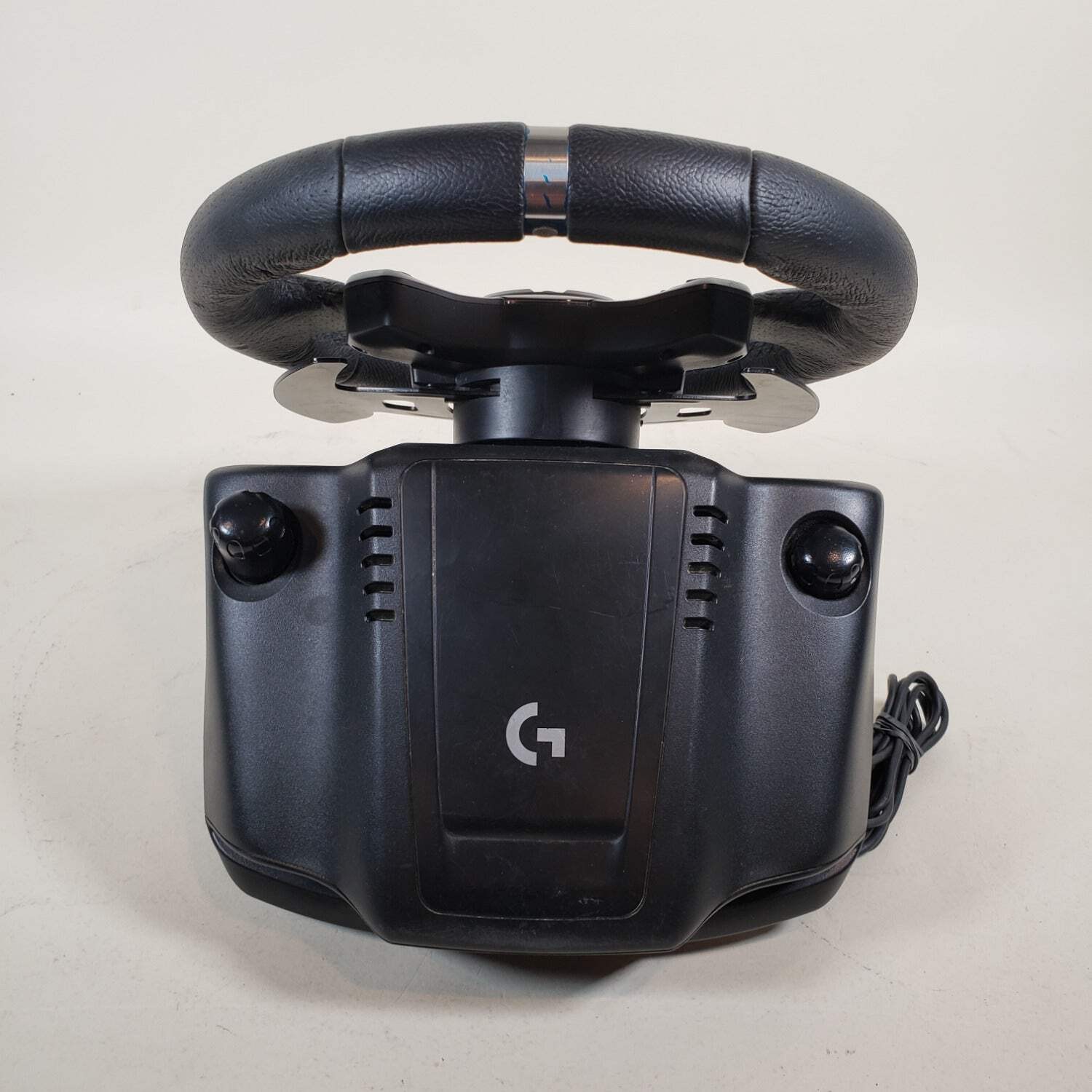 Logitech G923 Racing Wheel and Pedals for Xbox One G923
