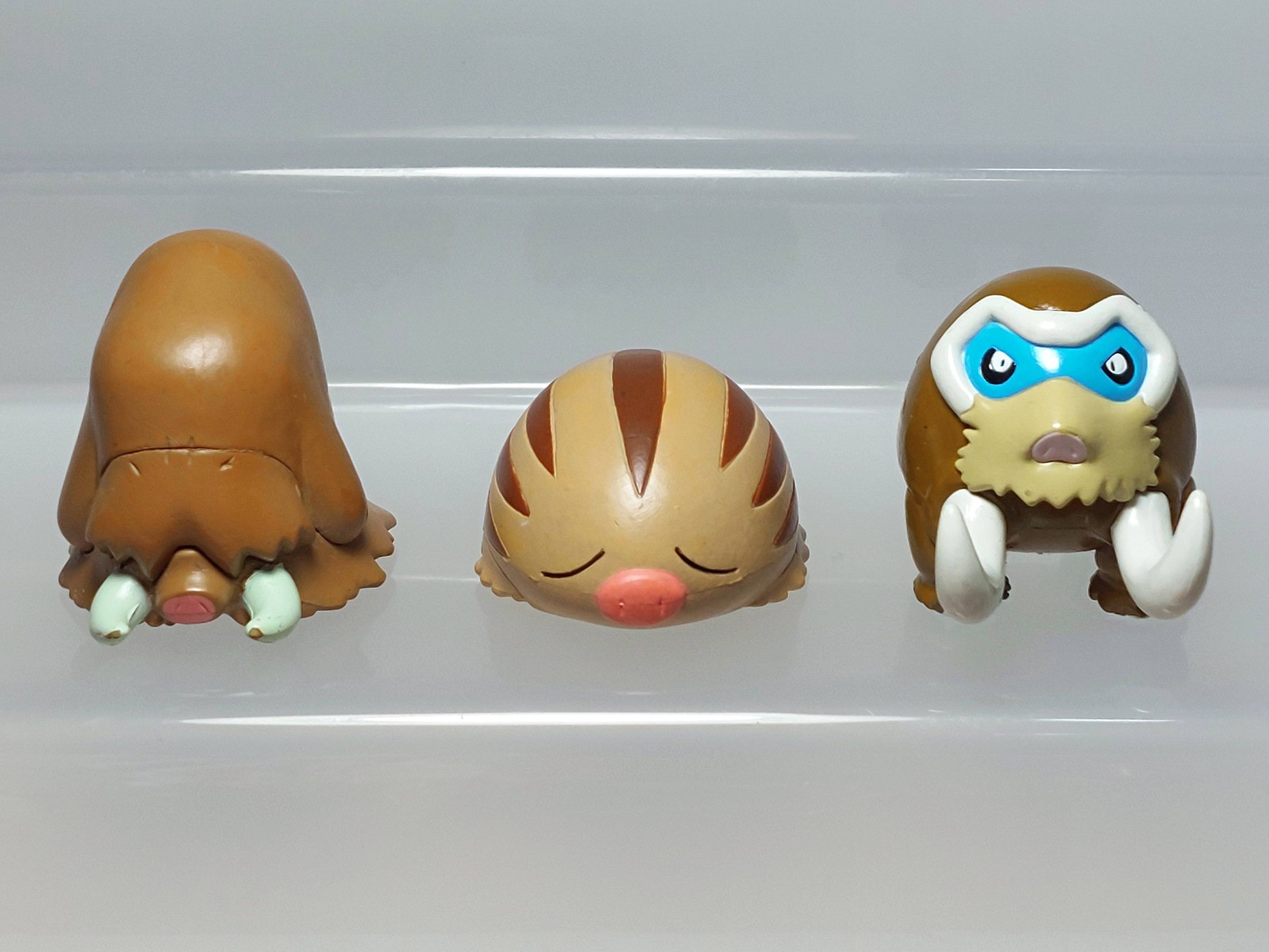 Swinub Piloswine Mamoswine Pokemon Monster Collection Figure Tomy Z09 0.8-1.3in