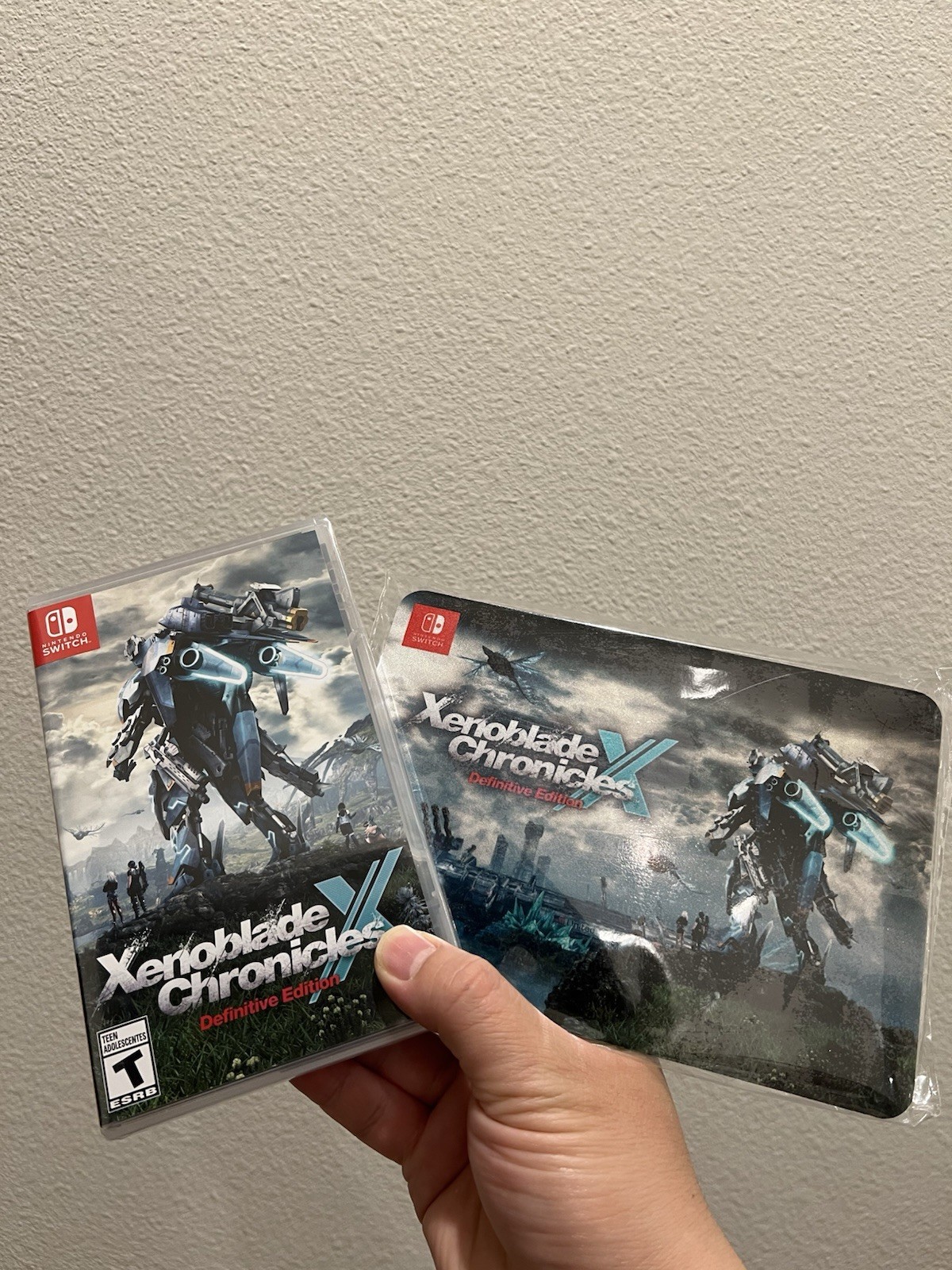 Xenoblade Chronicles X: Definitive Edition Switch And Bonus Metal Poster