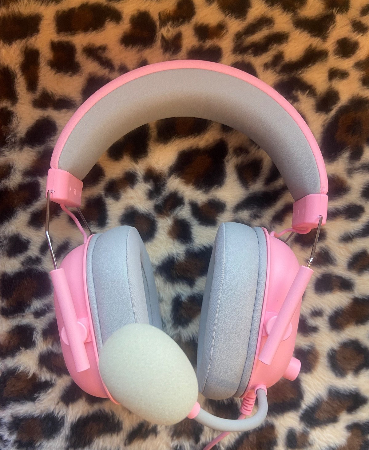 Razer – BlackShark V2 X Wired Gaming Headset – RZ04 – Quartz Pink – UD READ