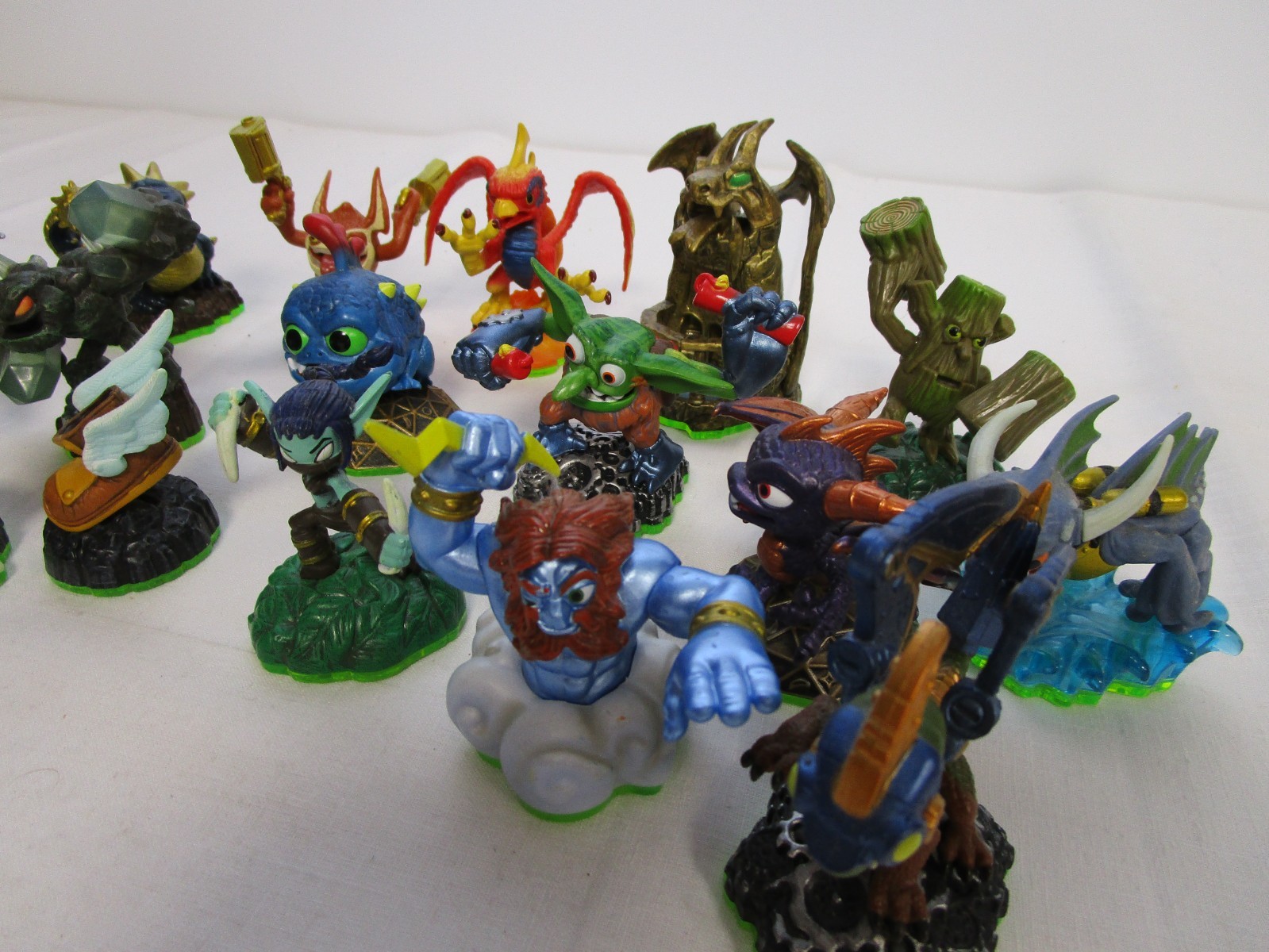 HUGE Skylanders Lot 45+ MIXED TOY VARIOUS LINES/COLLECTIONS PORTALS +Bag 2011-15