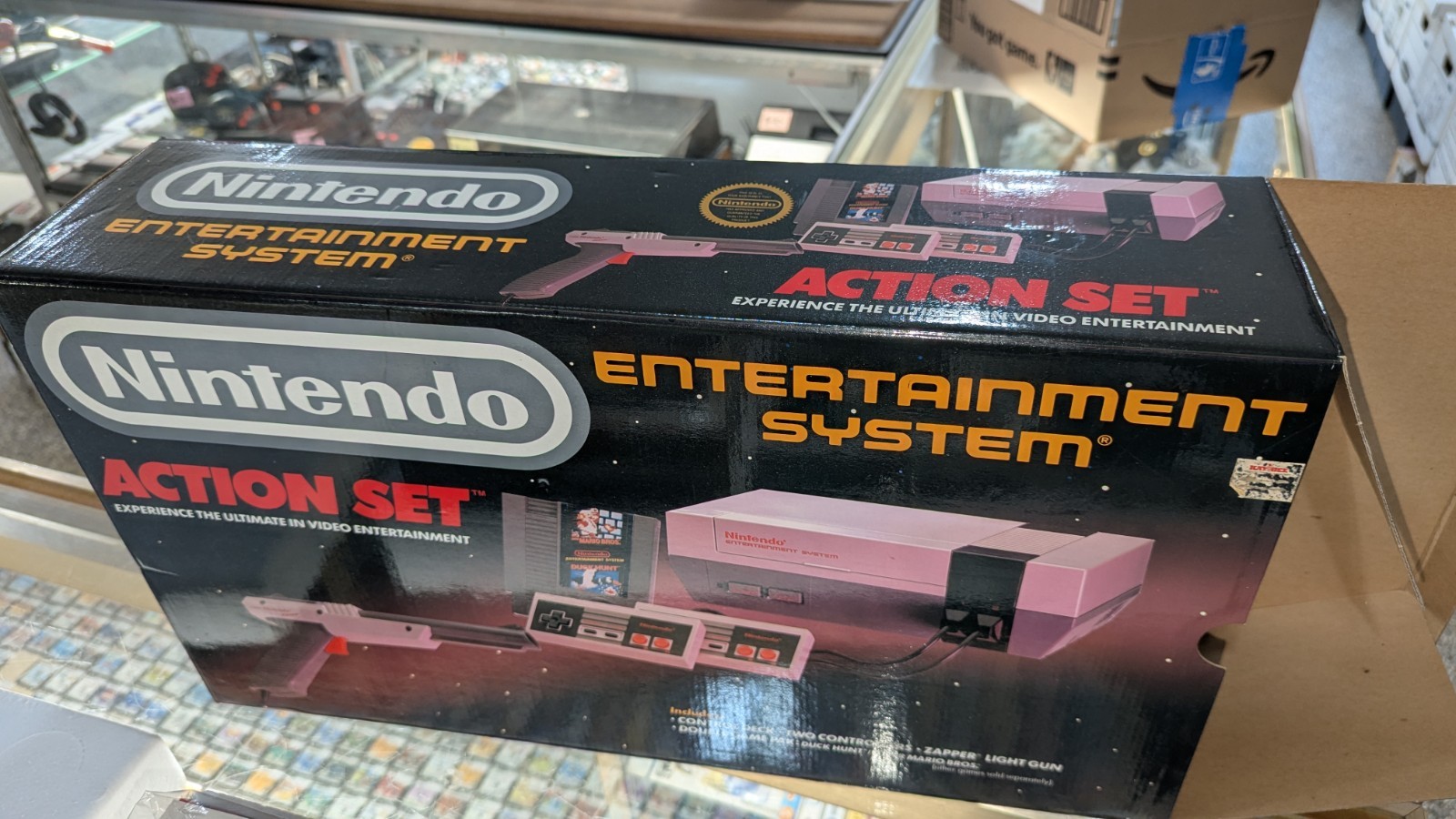 VERY CLEAN Nintendo NES Action Set Console Complete In Box With Paperwork