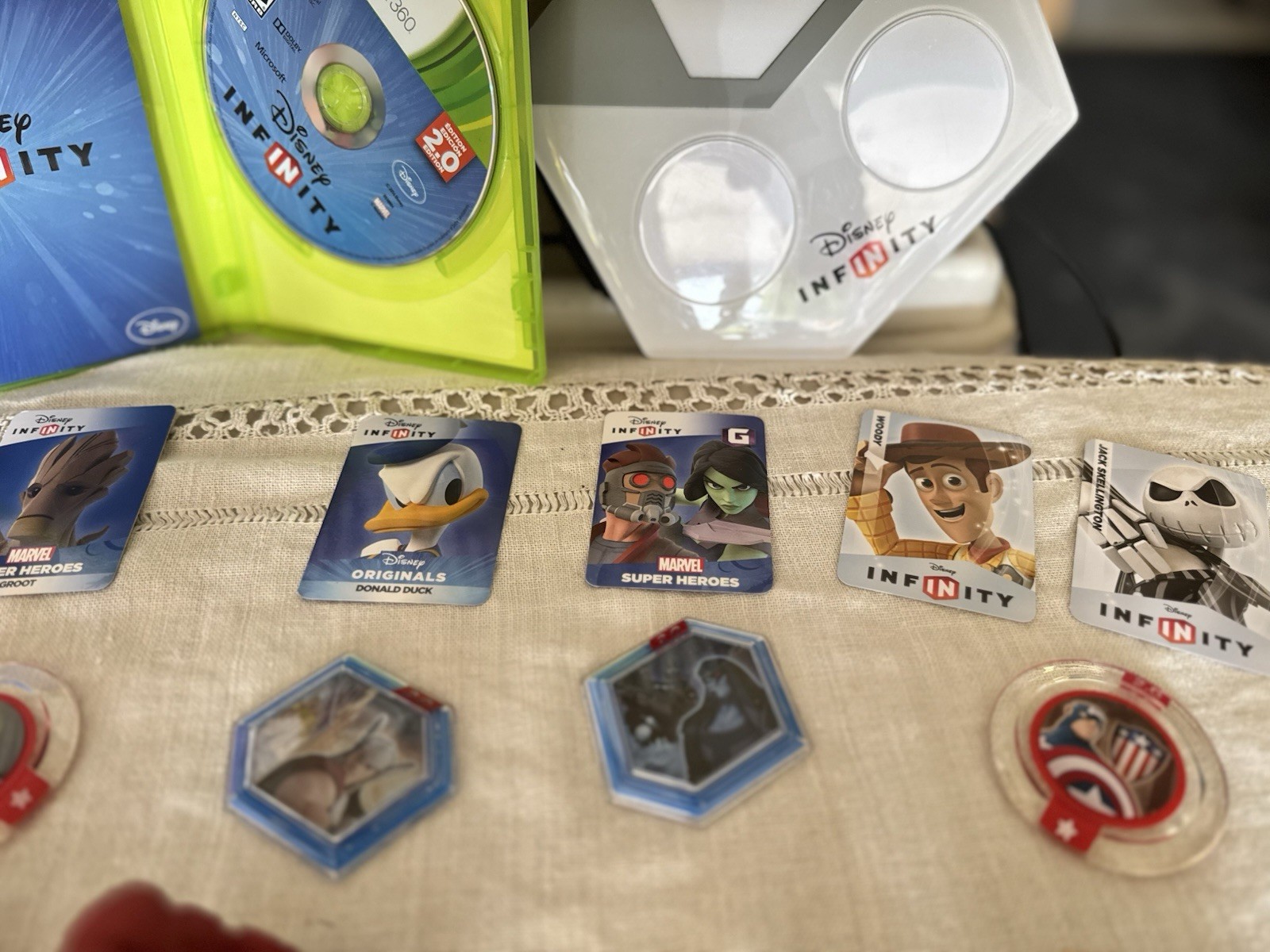 Disney Infinity 2.0 Xbox 360 Game Bundle w/ Portal Base & Figures Iron Man