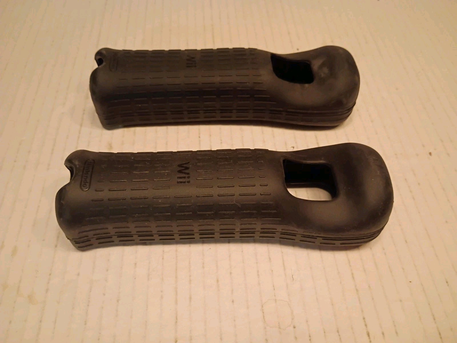 2X Nintendo Wii OEM Black Remote Rubber Silicone Gel Cover Sleeve (RVL-022)