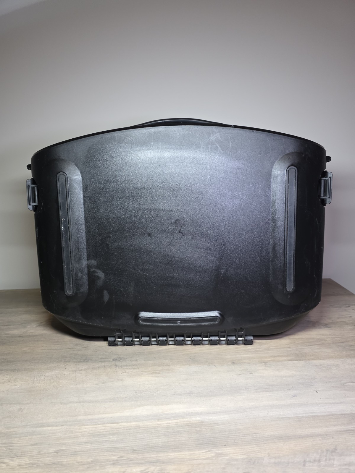 GAEMS G155 XHD Sentry Portable Gaming Monitor Case HDMI 15.5in PS4 Xbox One