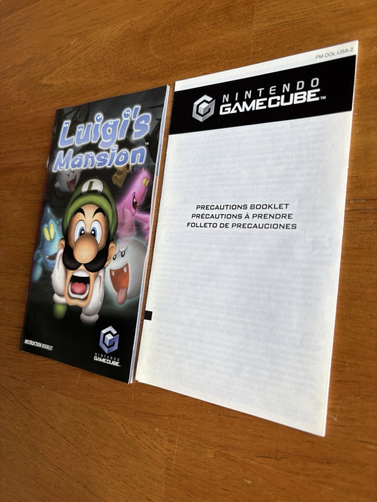 Luigi’s Mansion Manual Only Nintendo GameCube (NO GAME , NO CASE) [ Near Mint ]